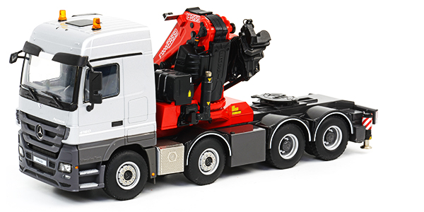 Mercedes-Actros-Mega-Space-Fassi-scale-model-01