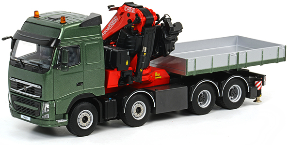 Volvo-FH3-Globetrotter-Fassi-scale-model-01